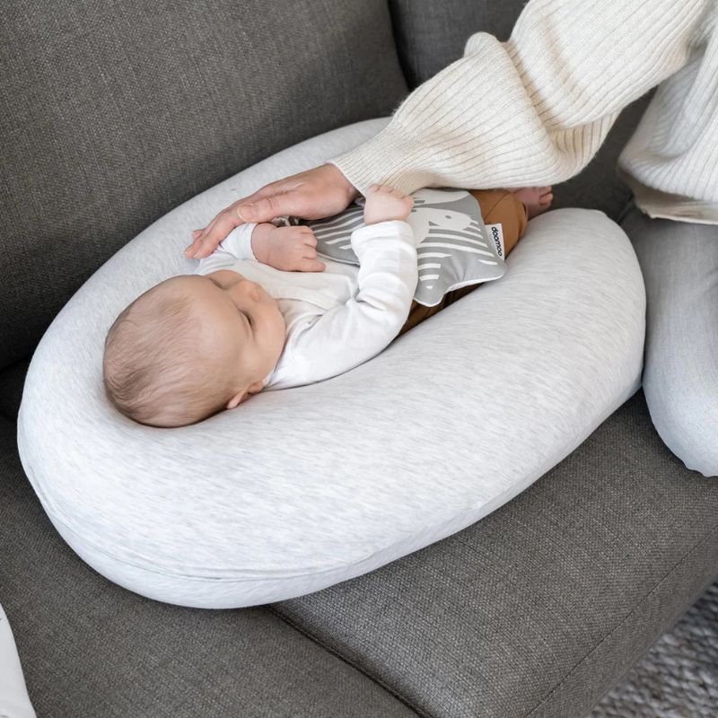 Coussin d&#039;Allaitement et Maternité Buddy Blanc Chine- Doomoo