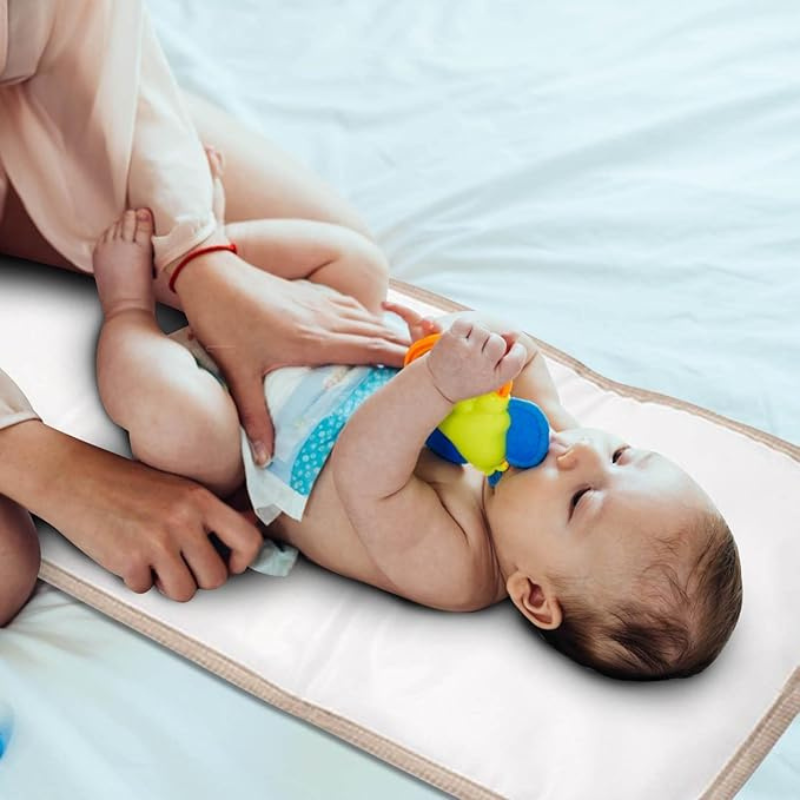 Coussin + plan à langer Blanc et Rose – Bebekevi